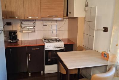 Inchiriez Apartament 1 camera - Garsoniera Deva, Et.2 - 3