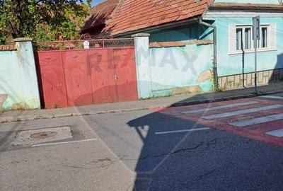 Casă cu 3 camere cu Teren 511 Mp în Central - 2