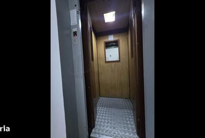 Apartament cu 3 camere semidecomandat în Grivița