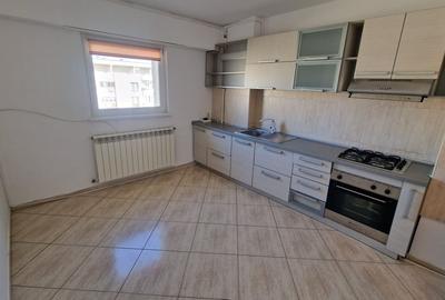 Apartament cu 2 camere decomandat în P-ța Unirii - 3