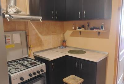 Garsonieră decomandată în Copăcioasa