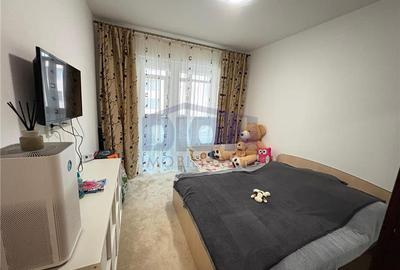 Apartament cu 2 camere semidecomandat, mobilat în Roșu - 2