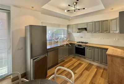 Casă individuală cu 8 camere cu Canalizare în Băneasa - 19