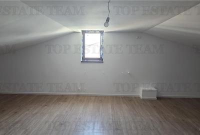 Duplex cu 4 camere cu Canalizare în Central - 24