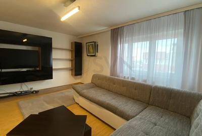 Apartament cu 3 camere decomandat, mobilat în 13 Septembrie - 2