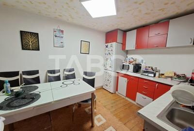 Casa cu 6 camere 720 mp teren in sat Bungard din judetul Sibiu Casa cu 6 camere 720 mp teren in sat Bungard din judetul Sibiu - 8