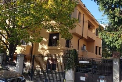 Apartament in VILA cu magnolie Gara de Est hoch-parter, curte, garaj PROPRIETAR - 2