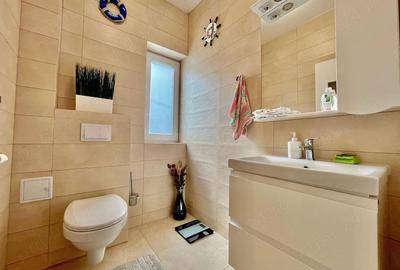 Casă cu 7 camere cu Teren 327 Mp în Bucium - 4