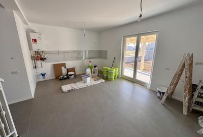 DIRECT DEZVOLTATOR, 4 CAMERE, ASFALT - 5