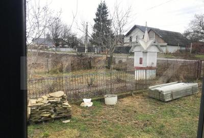 Casă cu 3 camere cu Teren 3400 Mp în Central - 11