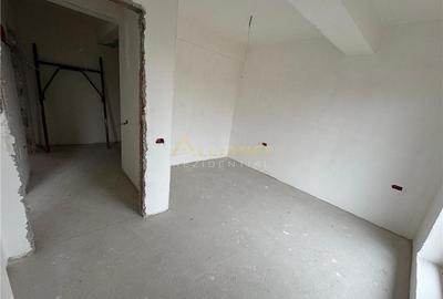 Duplex cu 4 camere cu Canalizare în Central - 3