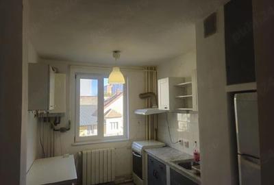 Apartament cu 2 camere decomandat în Dâmbovița