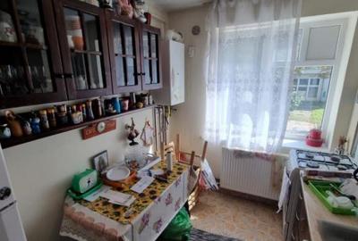 Apartament cu 2 camere nedecomandat, mobilat în Central - 1