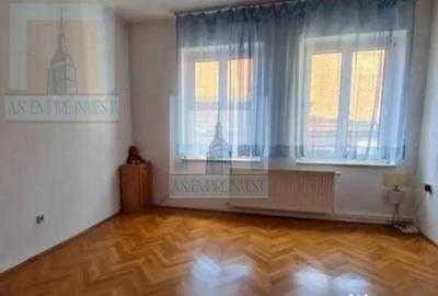 Apartament cu 4 camere decomandat în 15 Noiembrie - 7