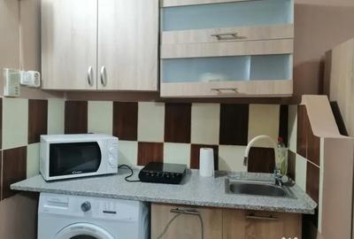 Garsonieră decomandată, mobilată în Central - 11