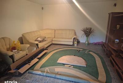 Casă cu 10 camere cu Teren 1200 Mp în Bucov - 16