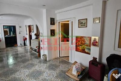 Casă cu 3 camere cu Teren 121 Mp în Central - 16