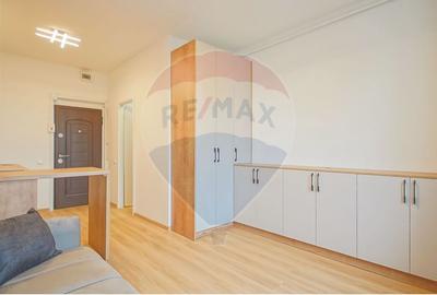 Apartament cu 1 camere decomandat în Tractorul - 3