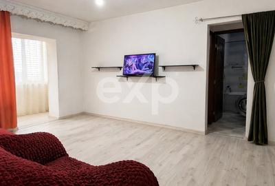 Apartament cu 3 camere semidecomandat în Sud - 1