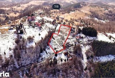 Teren de 1000 mp, în Petros - 2