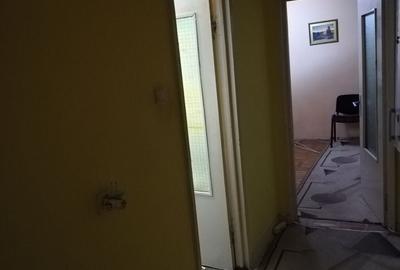 Apartament cu 2 camere decomandat în Central - 2