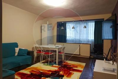 Apartament cu 3 camere de inchiriat in zona Brasovul Vechi - 1
