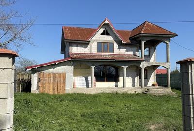 Casă cu 4 camere în Limanu - 2