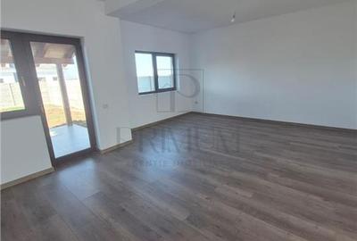 Duplex cu 4 camere cu Canalizare în Moșnița Nouă - 22