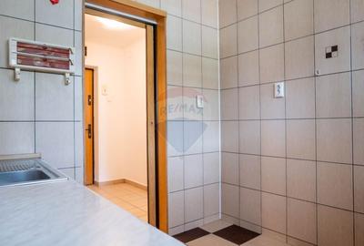 Oferta - vanzare apartament 2 camere semidecomandat,  zona Ferdinand - 12