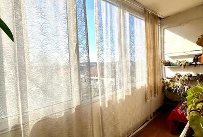 Apartament cu 4 camere decomandat în Circumvalațiunii - 1