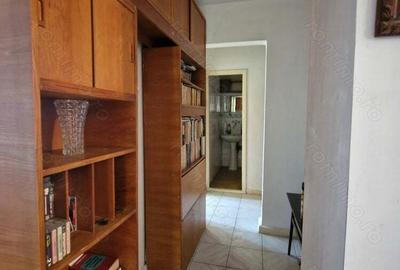 Proprietar-Centru Recas-langa parc - 2