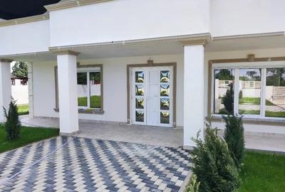 Casă cu 6 camere în Central