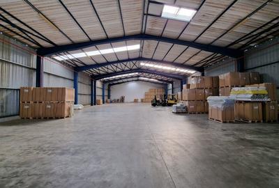 De Inchiriat Spatiu industrial si Birouri 3700 MP Teren 24895MP Sindrilita DN2 - 13