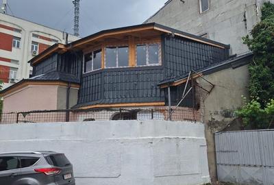 Casă individuală cu 7 camere cu Canalizare în P-ța Operei - 32