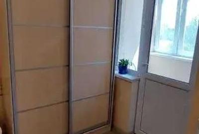 Garsonieră decomandată în Domenii