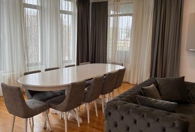 Apartament cu 4 camere decomandat, mobilat în Central - 2