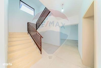 Casă cu 4 camere cu Teren 500 Mp în Central - 18