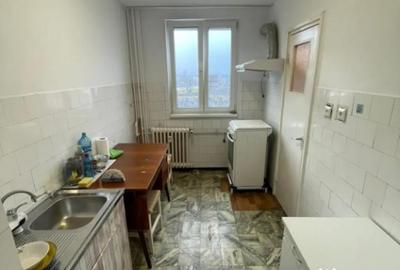 Apartament cu 4 camere decomandat în Rahova - 4