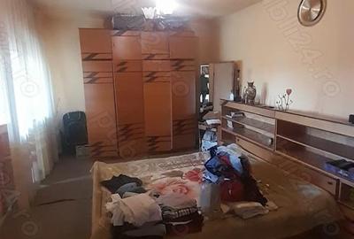 Casă cu 6 camere în Rovine - 5