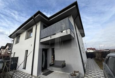 Casă cu 4 camere cu Teren 175 Mp în Central - 1