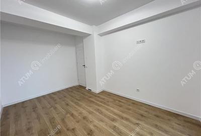 Apartament cu 3 camere si 2 bai la etajul 1pe Calea Surii Mici - 16