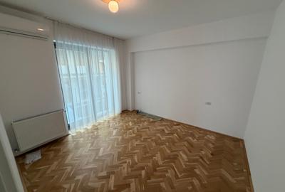 Casă individuală cu 11 camere cu Teren 257 Mp în Herăstrău - 41