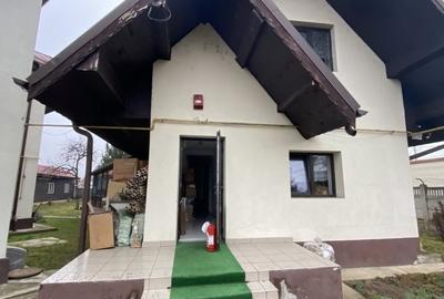 Proprietate impresionanta:Rezidential/Birouri: 2 vile,teren 1350mp,1 Mai - 14