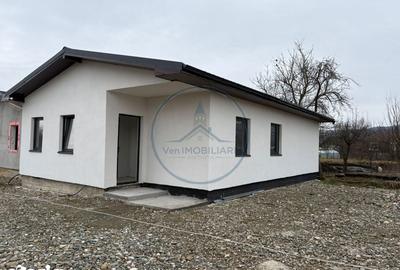 Casă cu 4 camere cu Teren 300 Mp în Central - 16