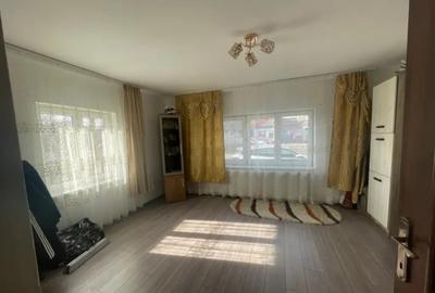 Casă cu 3 camere în Ferneziu - 8