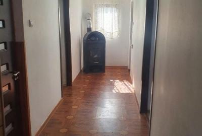 Casă cu 3 camere în Central - 4