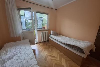 Apartament cu 4 camere decomandat, mobilat în Hipodrom 3 - 4