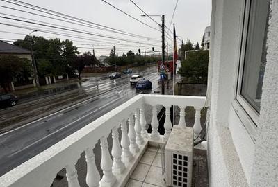 Vând clădire de apartamente + spațiu comercial - Comision 0% - 6