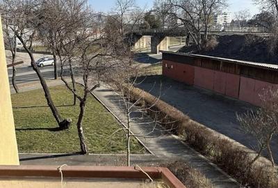 Apartament cu 4 camere decomandat în Semicentral - 2