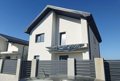 Casă cu 4 camere cu Teren 310 Mp în Berceni